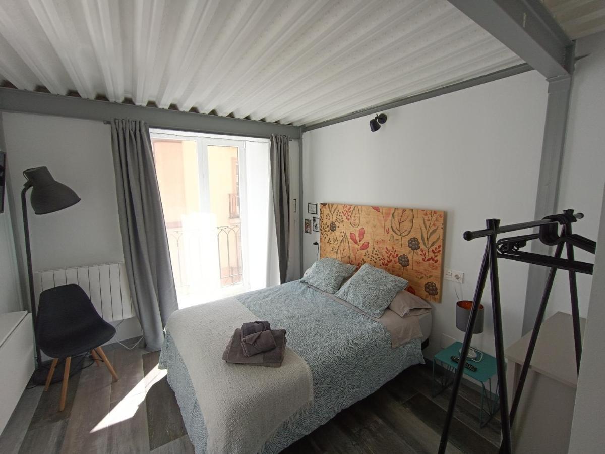 Estudio Con Encanto En Casco Antiguo De Burgos P2 エクステリア 写真